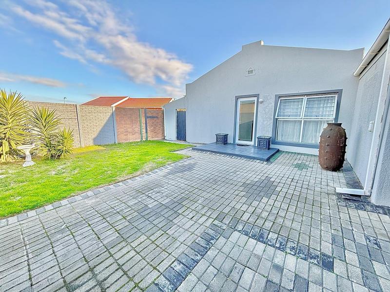 4 Bedroom Property for Sale in Richwood Western Cape